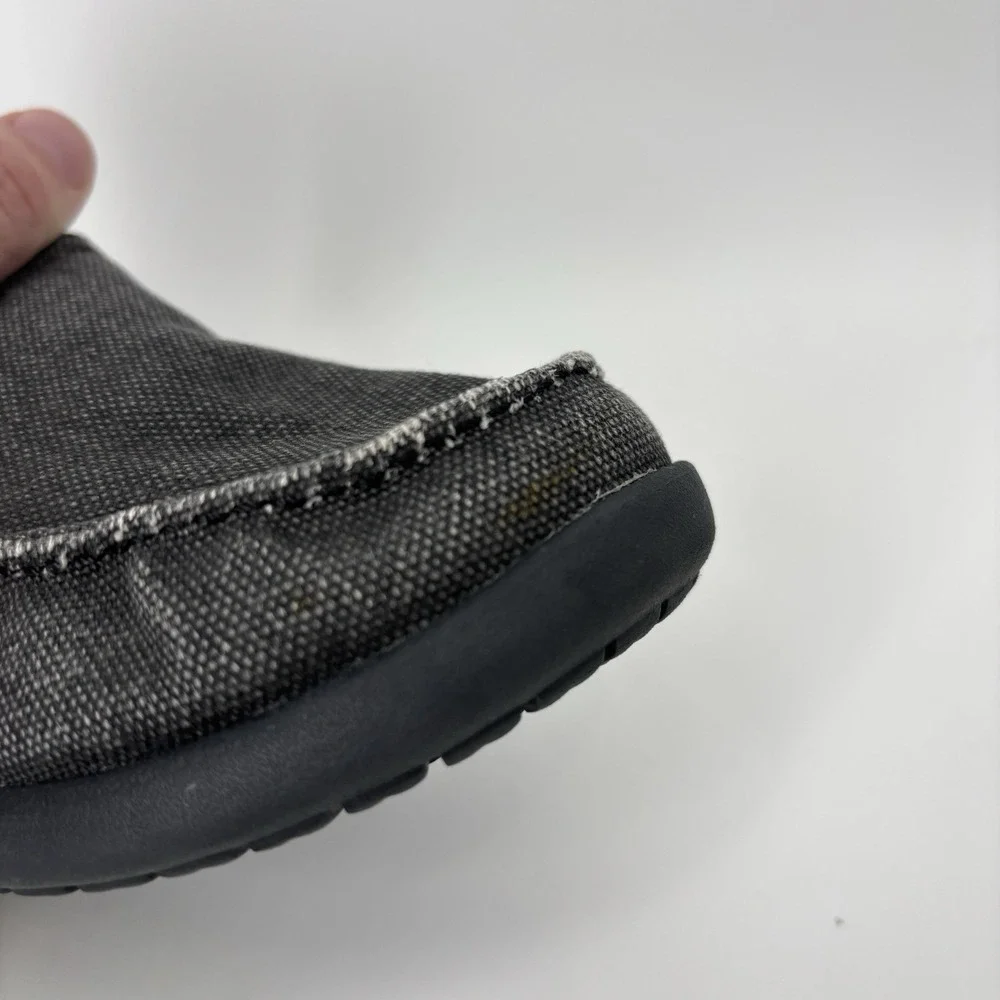 Crocs Gray Santa Cruz Canvas Loafers Size C 12 Little Kid Black‎ Gray Slip On
